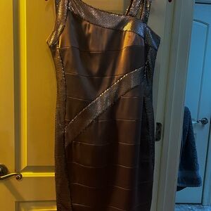 Brown Sleeveless Scoop Neck Sheath Mini Dress